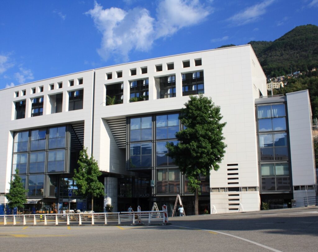 Condominio pax 6